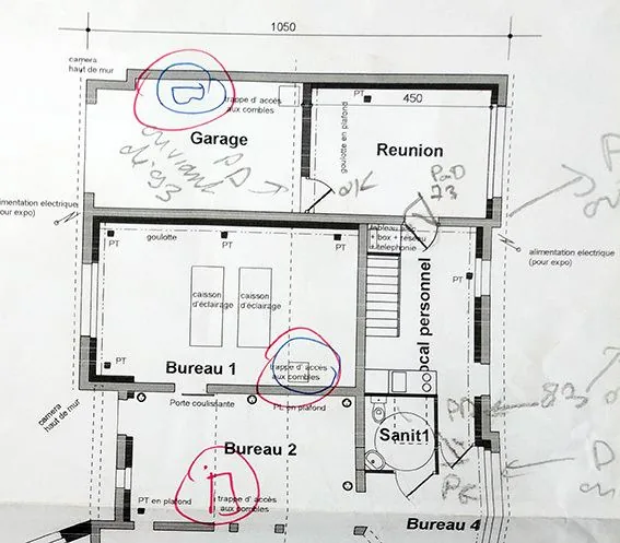 Plan d'architecte annoté de bureaux et locaux
